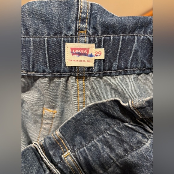 Levi's High Waisted /Paperbag Waist Straight Leg Jeans, Dark Wash, Size 29 - Picture 6 of 9